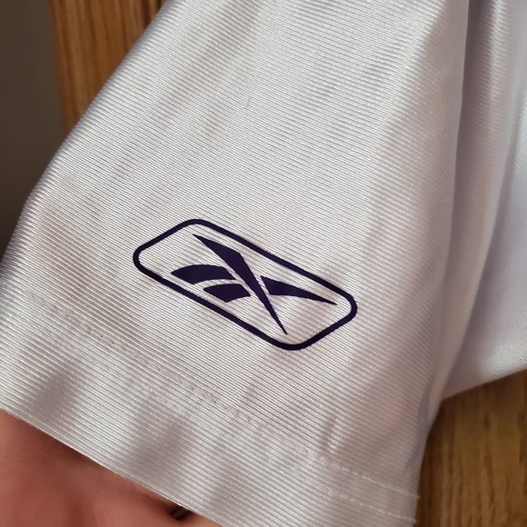 Brett Farve Minnesota Vikings NFL Jersey by Reebok. - Picture 9 of 9